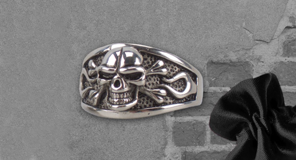 RING SKULL FLAMES Extras