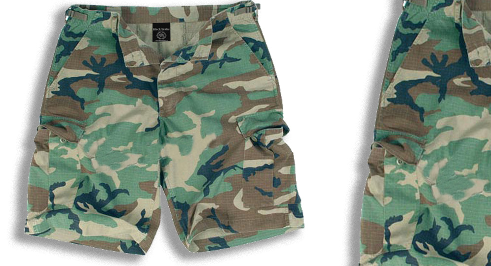 BERMUDA ARMY WOODLAND Shorts & trousers