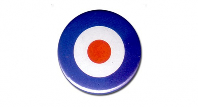 BUTTON PIN TARGET Pins & Stickers