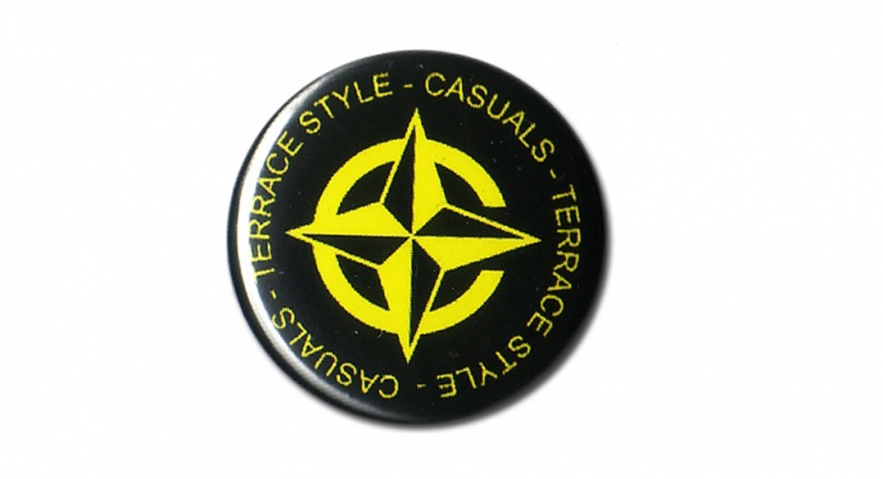 BUTTON PIN CASUALS STAR Pins & Stickers