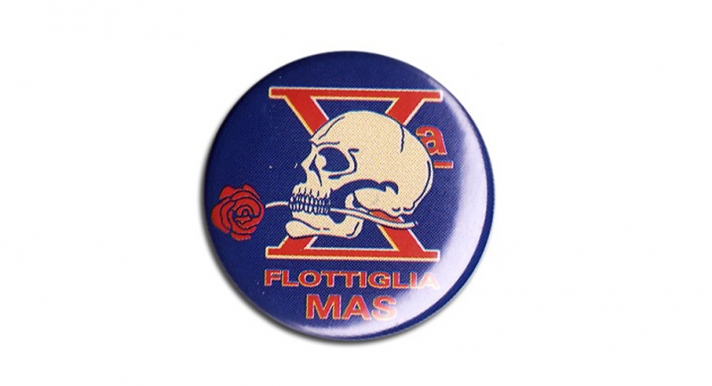 BUTTON PIN DECIMA MAS Pins & Stickers