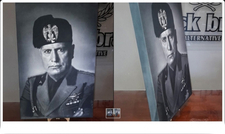 TELA DA PARETE DUCE Flags and Canvas