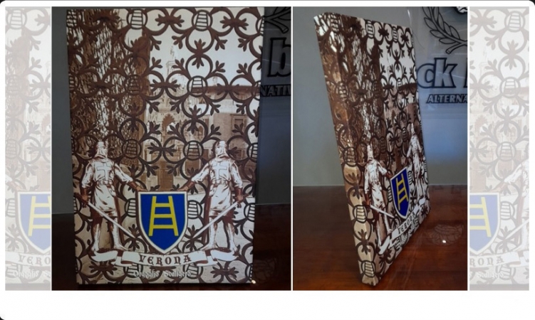 TELA DA PARETE VERONA SCUDO ARCHE Flags and Canvas