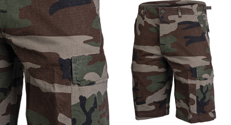 BERMUDA ARMY WOODLAND Shorts & trousers